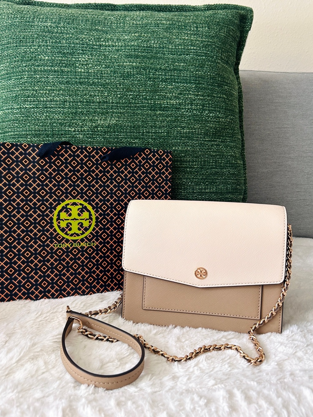 NWT🌻Tory Burch Robinson Convertible Shoulder Bag Colorblock Beige Tan 154318